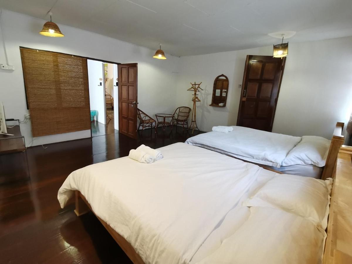 Appartement Mori Jonker à Malacca Extérieur photo